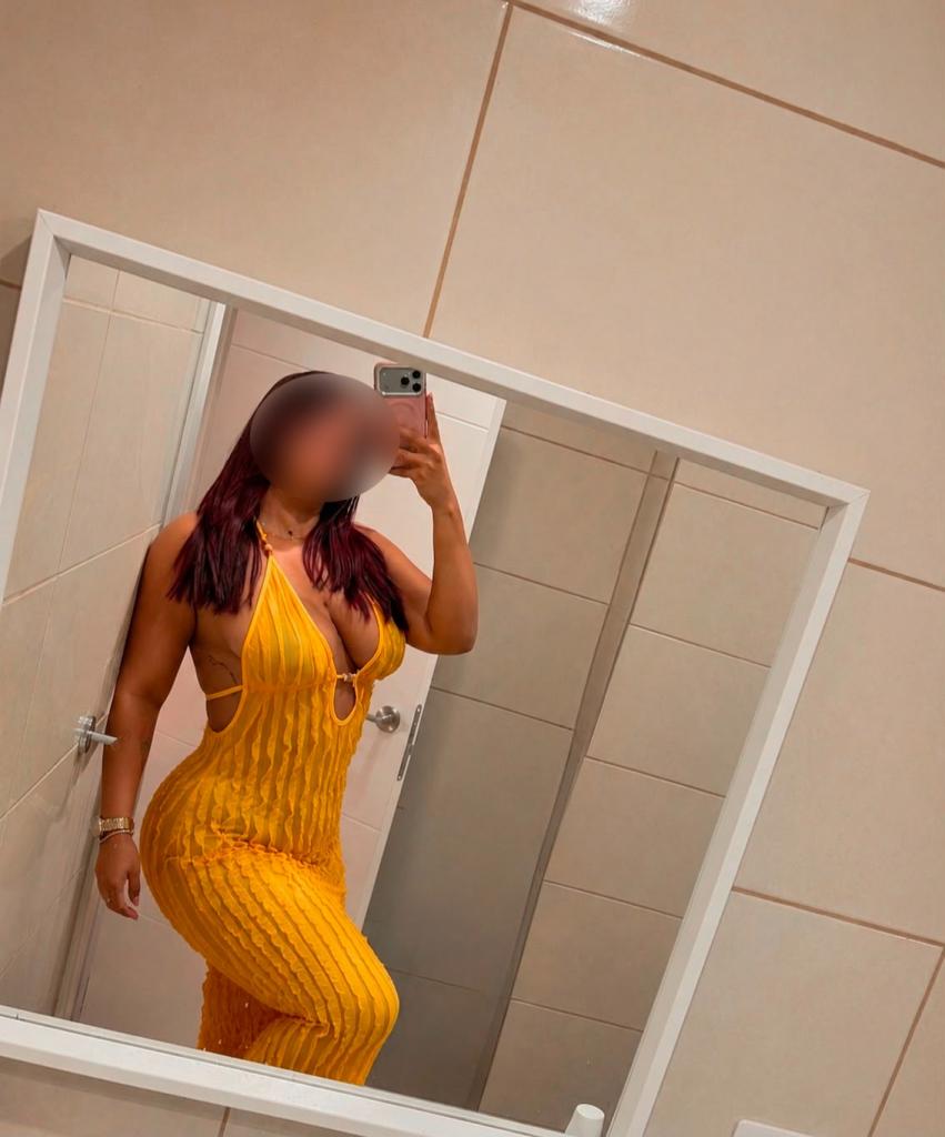 Chica busca chico en Tenerife: 
