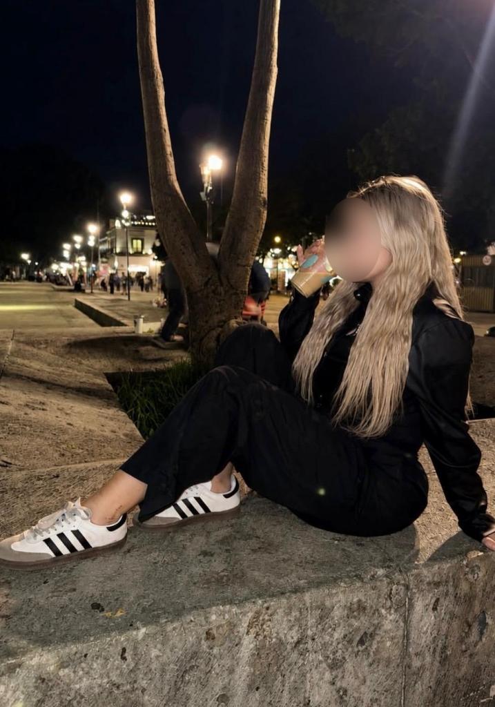 654143767: Chica busca chico en Cádiz