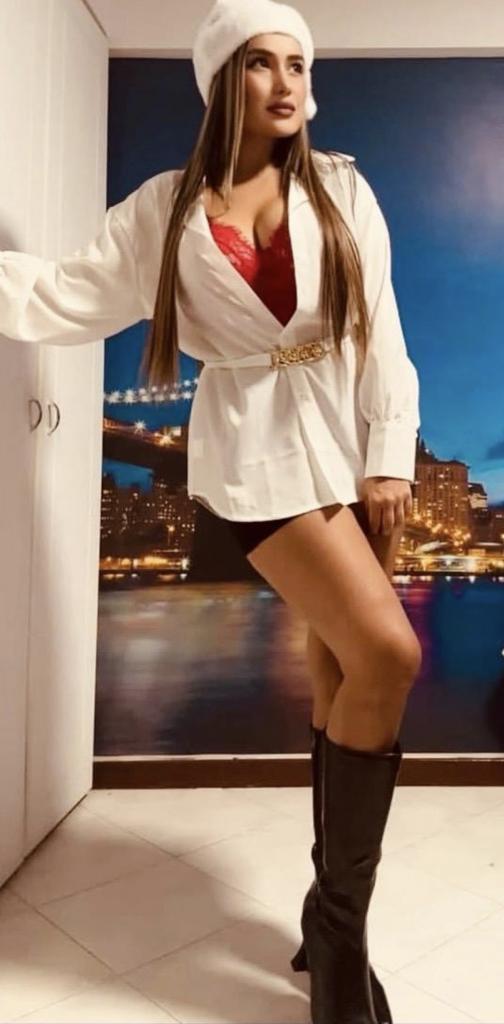 607620276: Chica busca chico en Barcelona