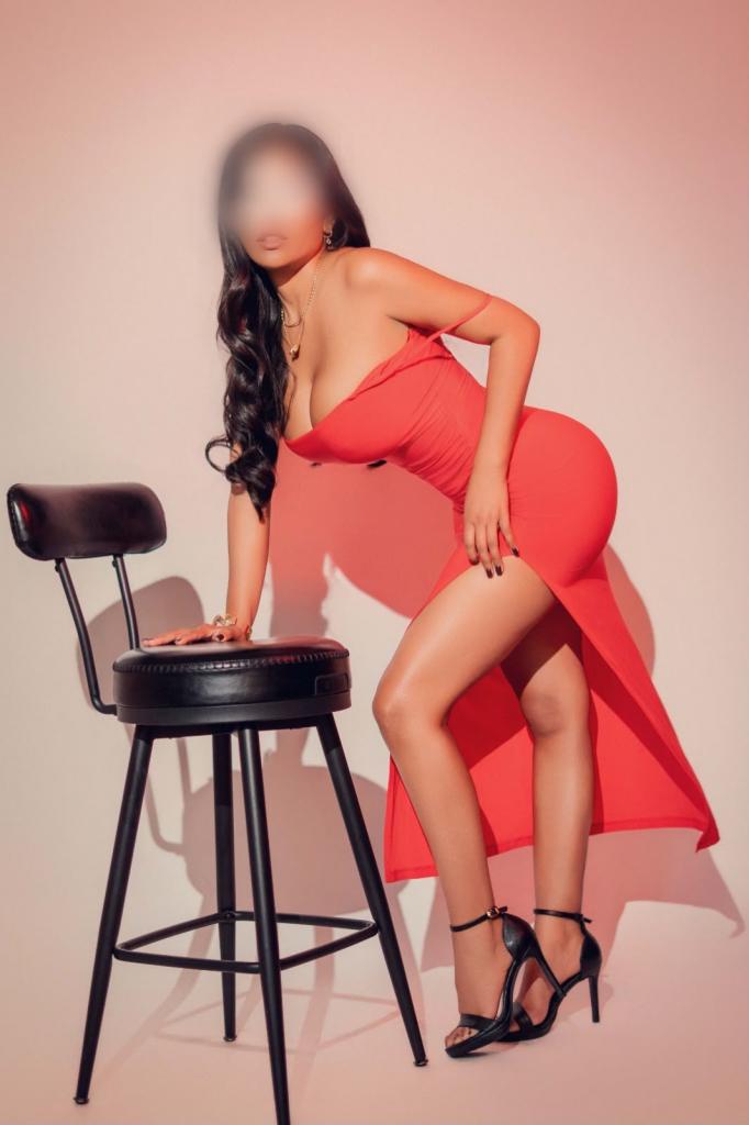 634790422: Chica busca chico en Asturias