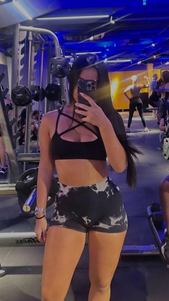 Chica busca chico en Almería: 