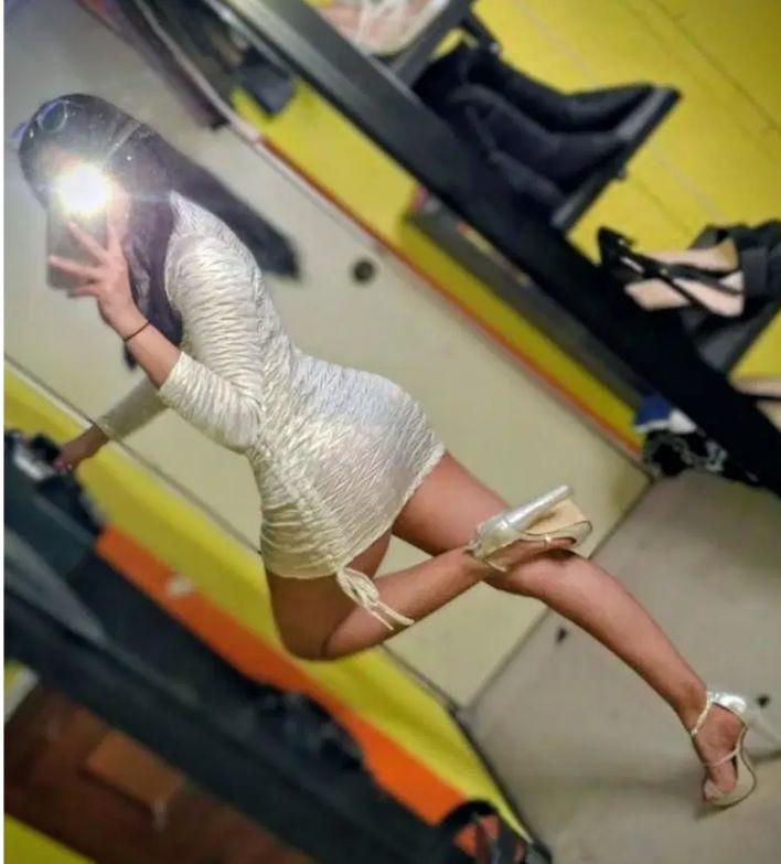 Chica busca chico en Huesca: 
