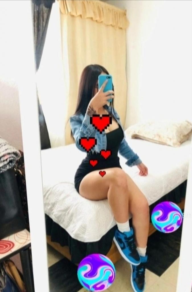 641543564: Chica busca chico en León