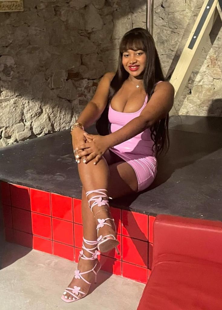 604180327: Chica busca chico en Tarragona