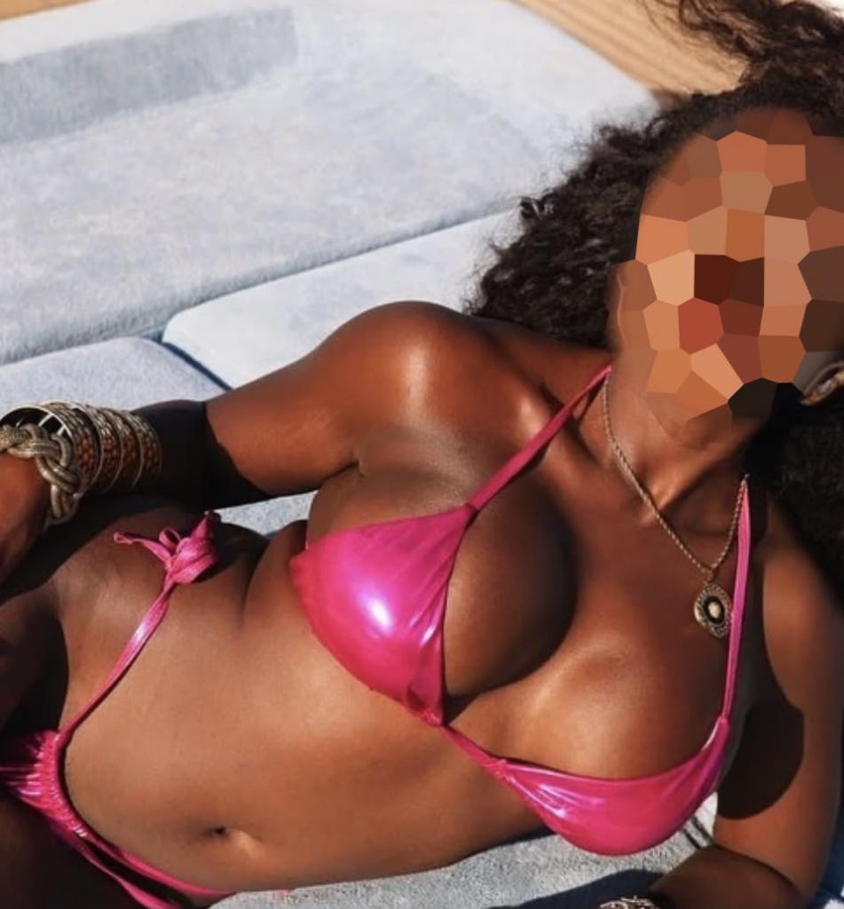 Chica busca chico en Tenerife: 
