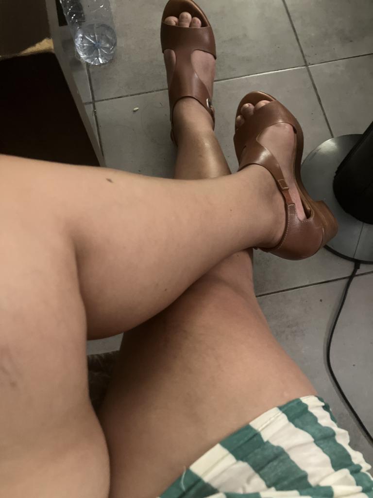 603937228: Chica busca chico en Tarragona