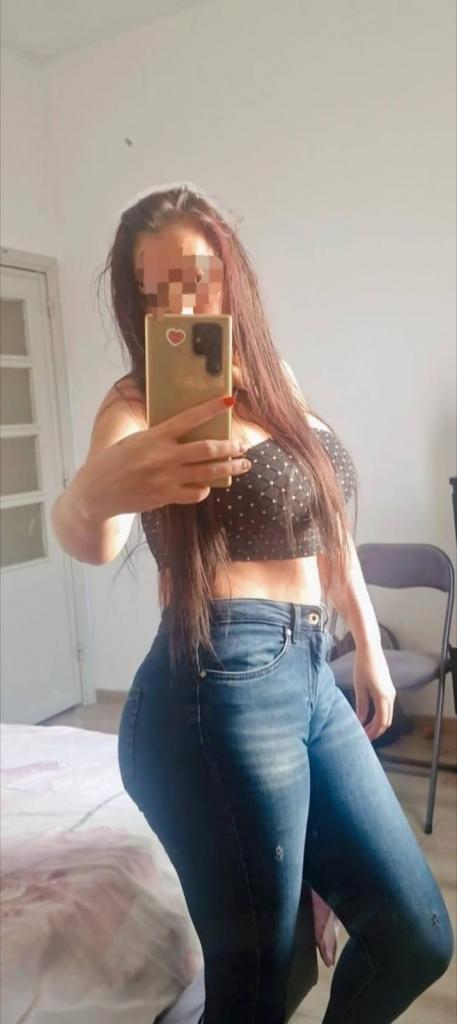 Chica busca chico en Menorca: 