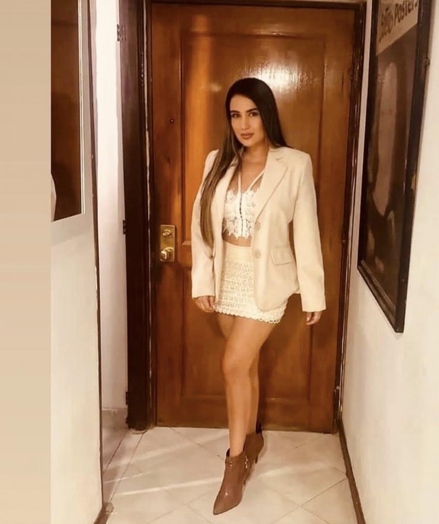607620276: Chica busca chico en Barcelona