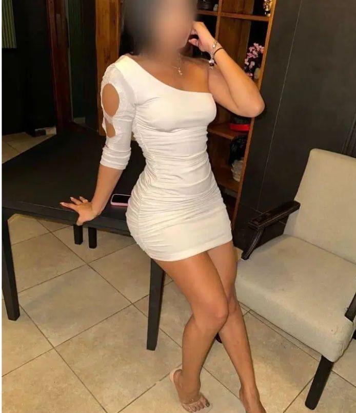 Chica busca chico en Huesca: 