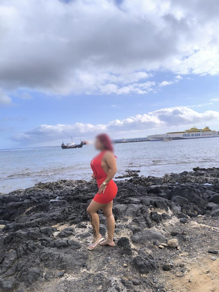 604127349: Chica busca chico en Tenerife