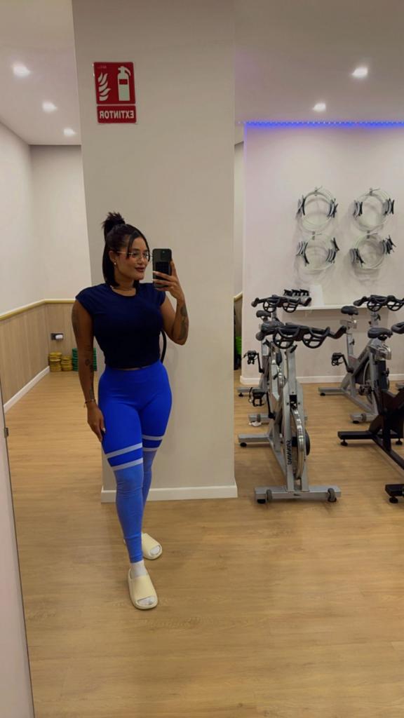 662328188: Chica busca chico en Ceuta