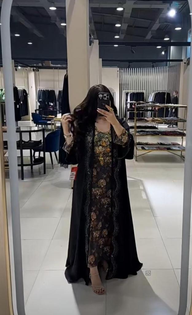 641944622: Chica busca chico en Murcia
