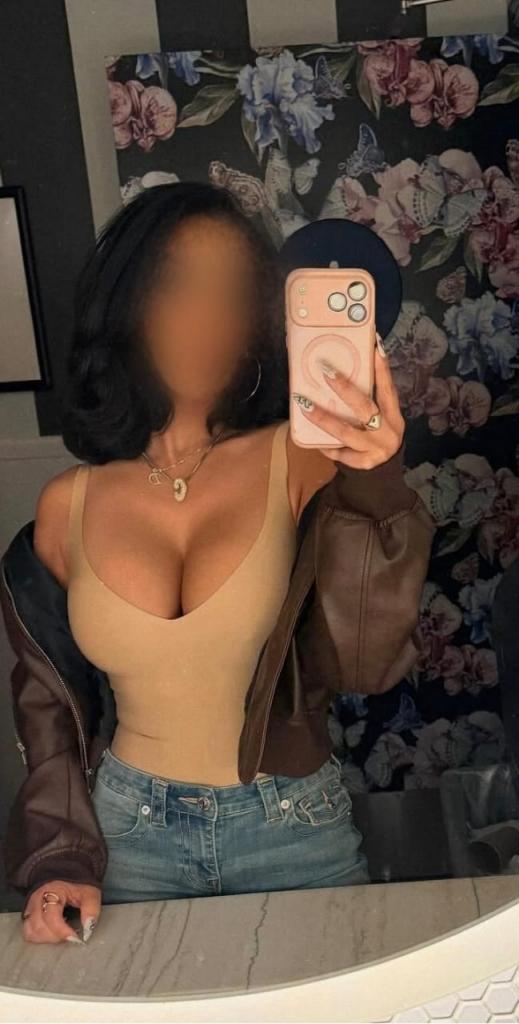 Chica busca chico en Murcia: 