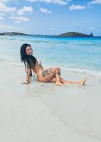 685095317: Chica busca chico en Ibiza