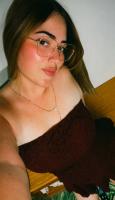 613847162: Chica busca chico en Barcelona