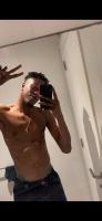 677887819: Chico busca chica en Barcelona