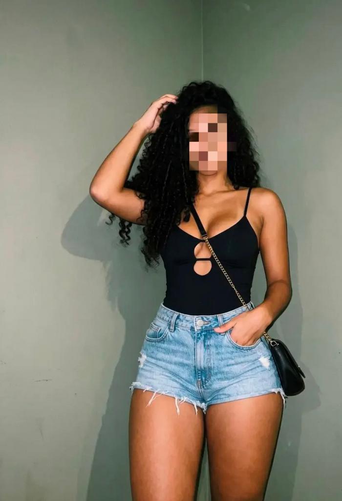 Chica busca chico en León: 