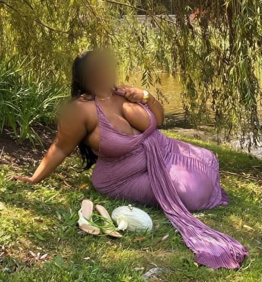 Chica busca chico en Sevilla: 