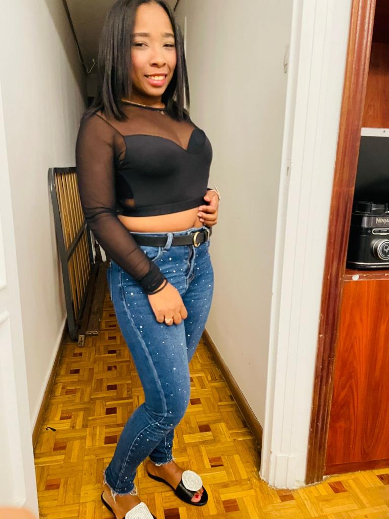 690876140: Chica busca chico en Las Palmas