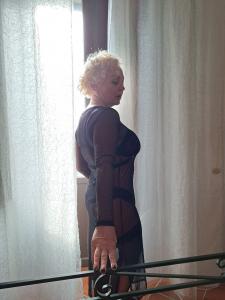 630607682: Chica busca chico en Barcelona