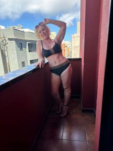 Chica busca chico en Barcelona: 