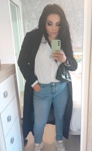 634644959: Chica busca chico en Cantabria