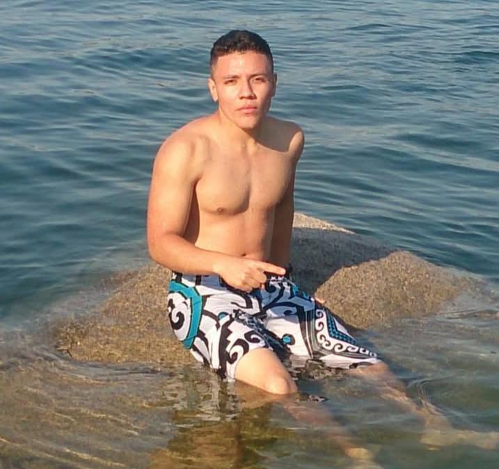 614792387: Chico busca chica en Madrid