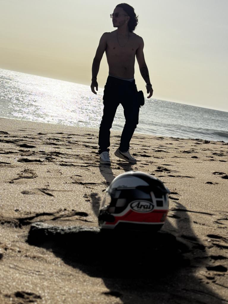638159895: Chico busca chica en Cádiz