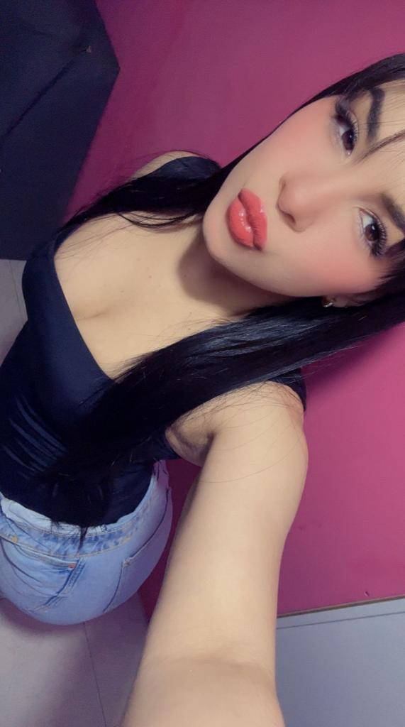 Chica busca chico en Huelva: 