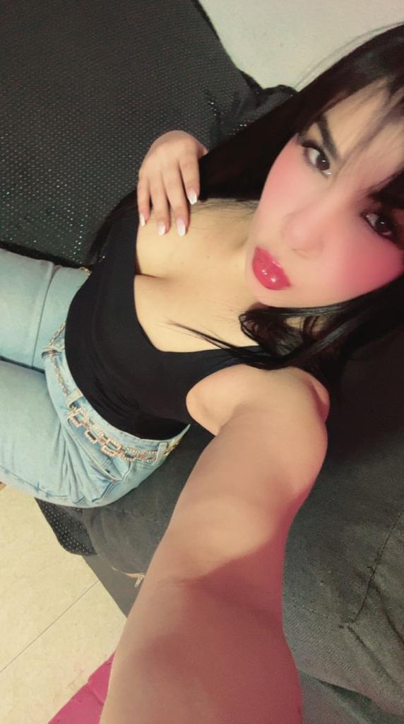 Chica busca chico en Huelva: 