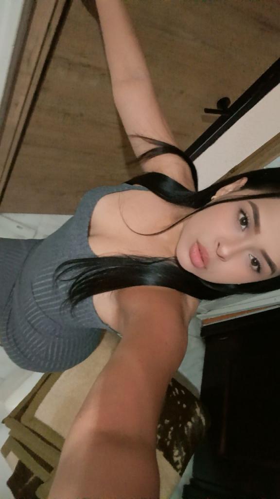 Chica busca chico en Sevilla: 