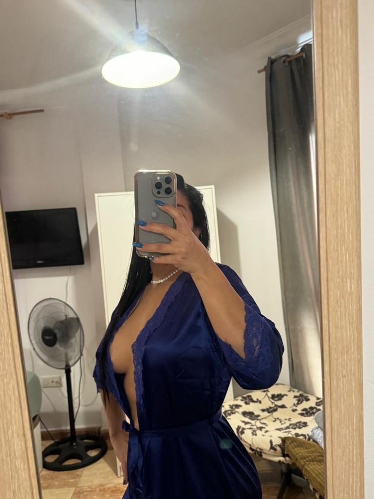 Chica busca chico en Tenerife: 