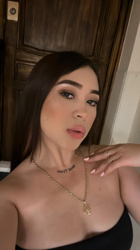 Chica busca chico en Cádiz: 