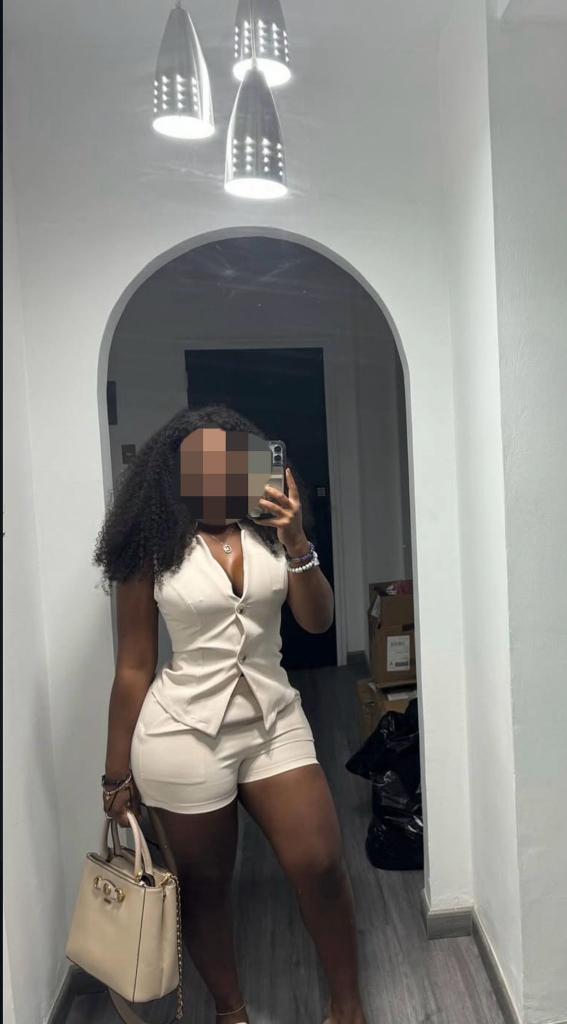 Chica busca chico en Tenerife: 