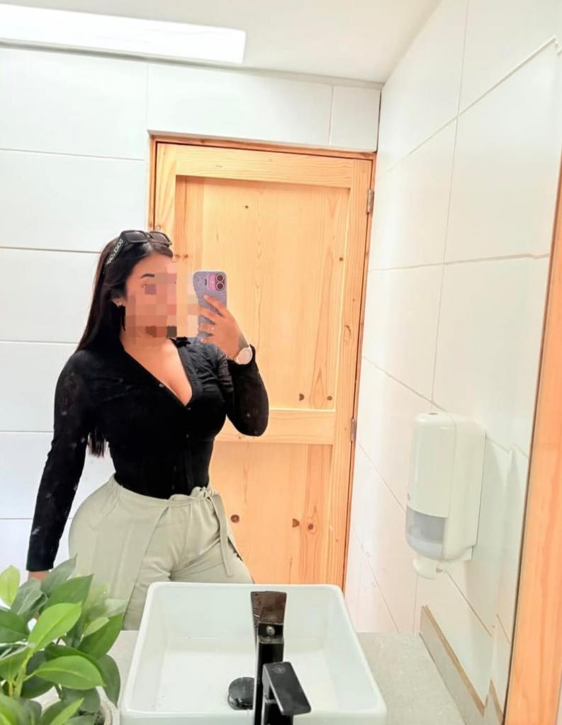 Chica busca chico en Cádiz: 