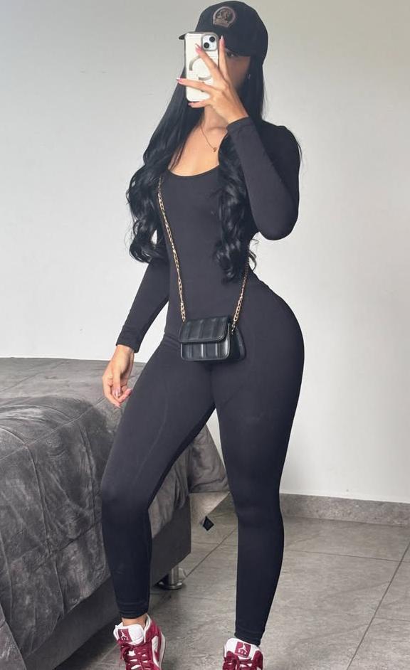 Chica busca chico en Cádiz: 