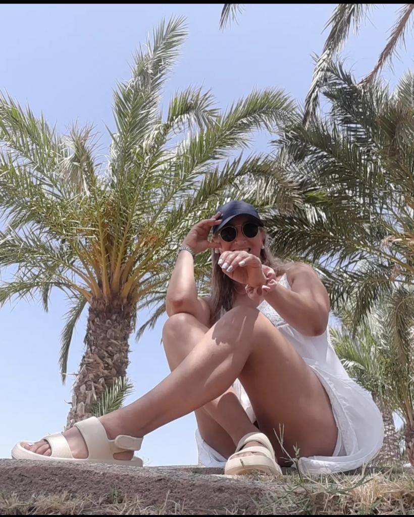 Chica busca chico en Almería: 