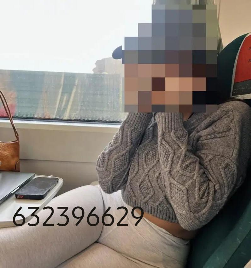 Chica busca chico en Almería: 
