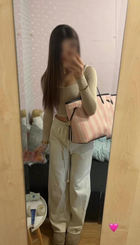675429946: Chica busca chico en Valencia