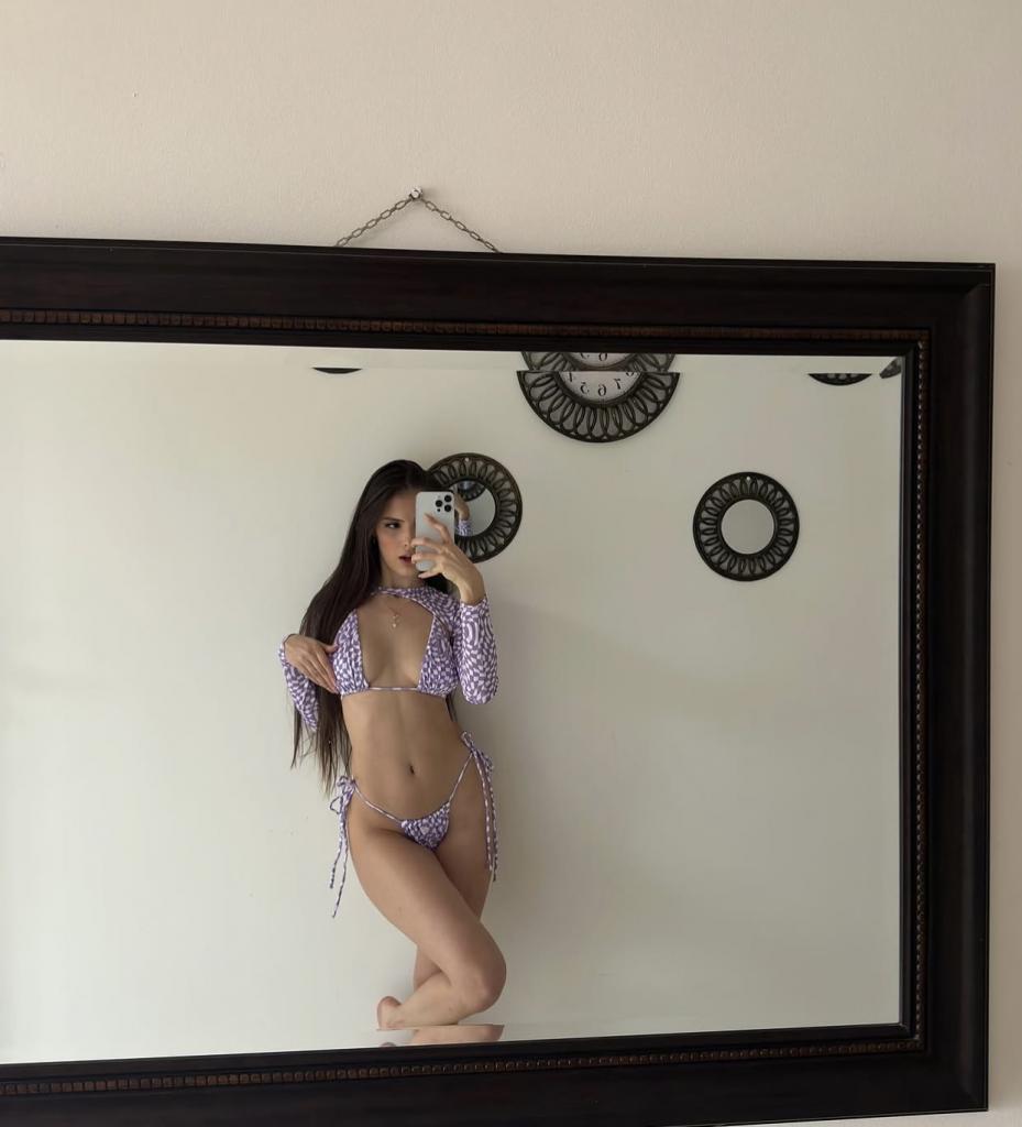 631583413: Chica busca chico en Sevilla