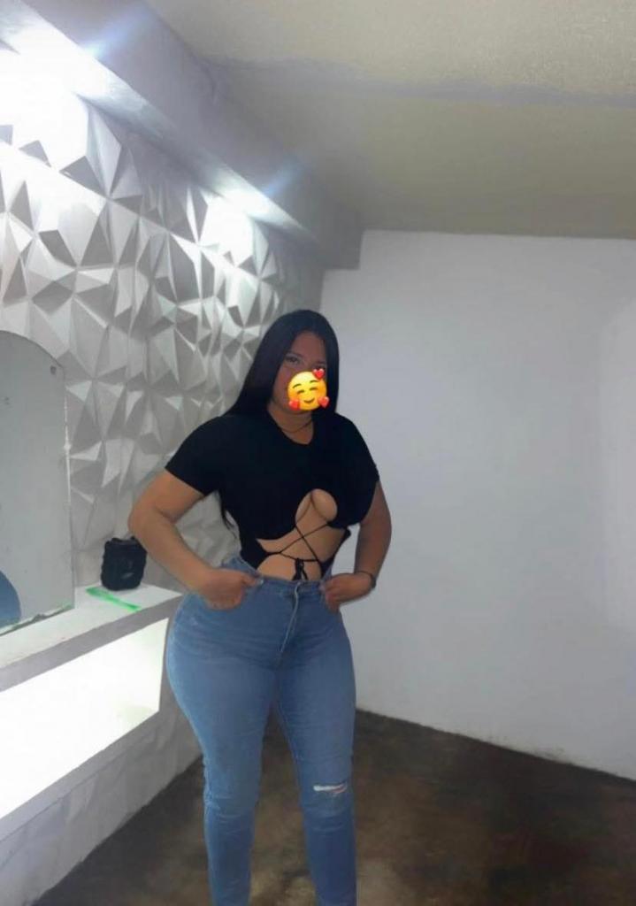 Chica busca chico en Tenerife: 