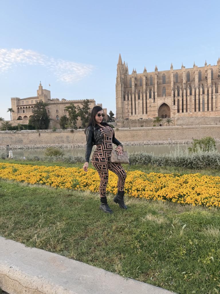 604369040: Transexual en Mallorca