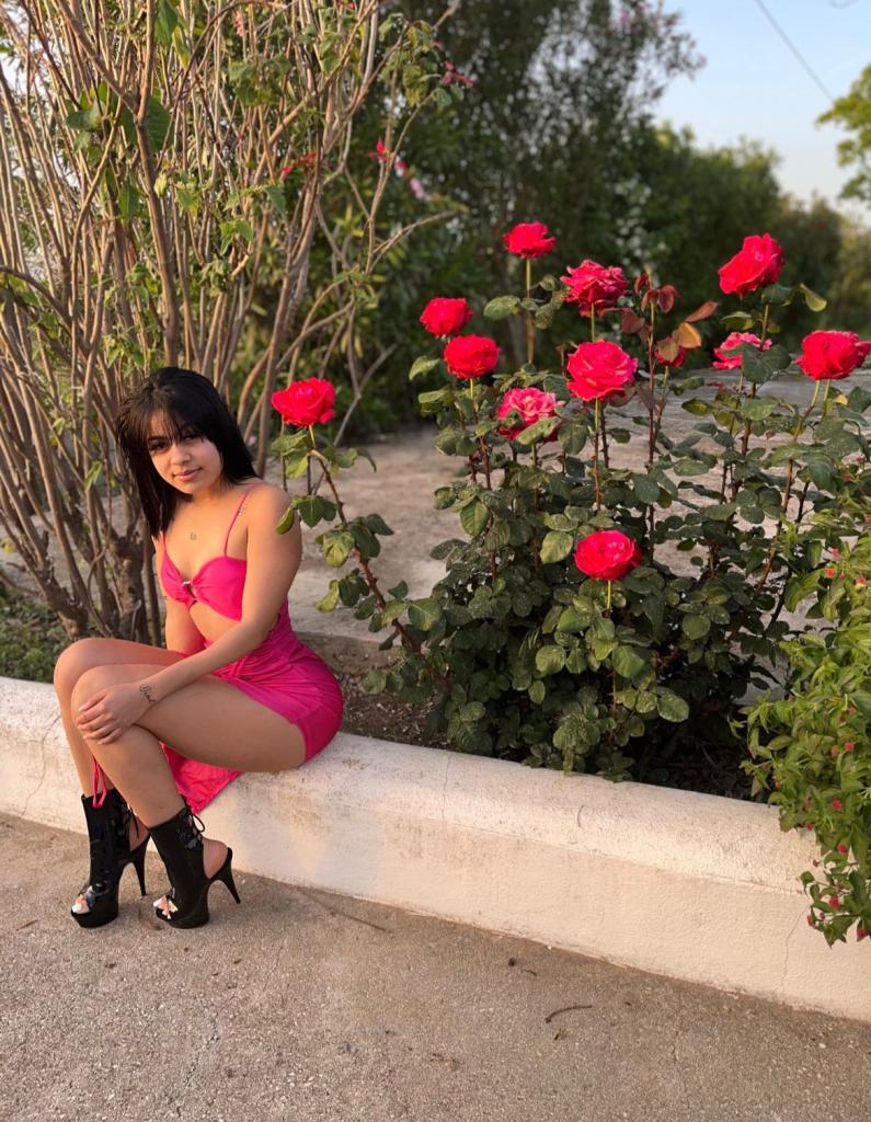 Chica busca chico en Tarragona: Chica busca chico