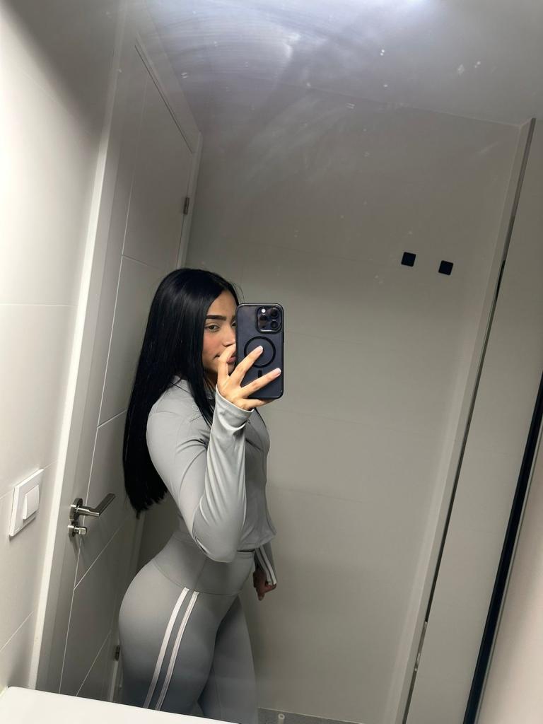 Chica busca chico en Granada: 