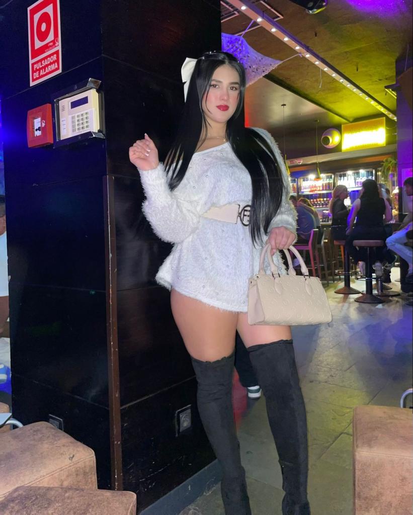 Chica busca chico en Mallorca: 