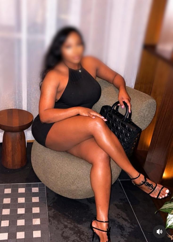 Chica busca chico en Cuenca: 