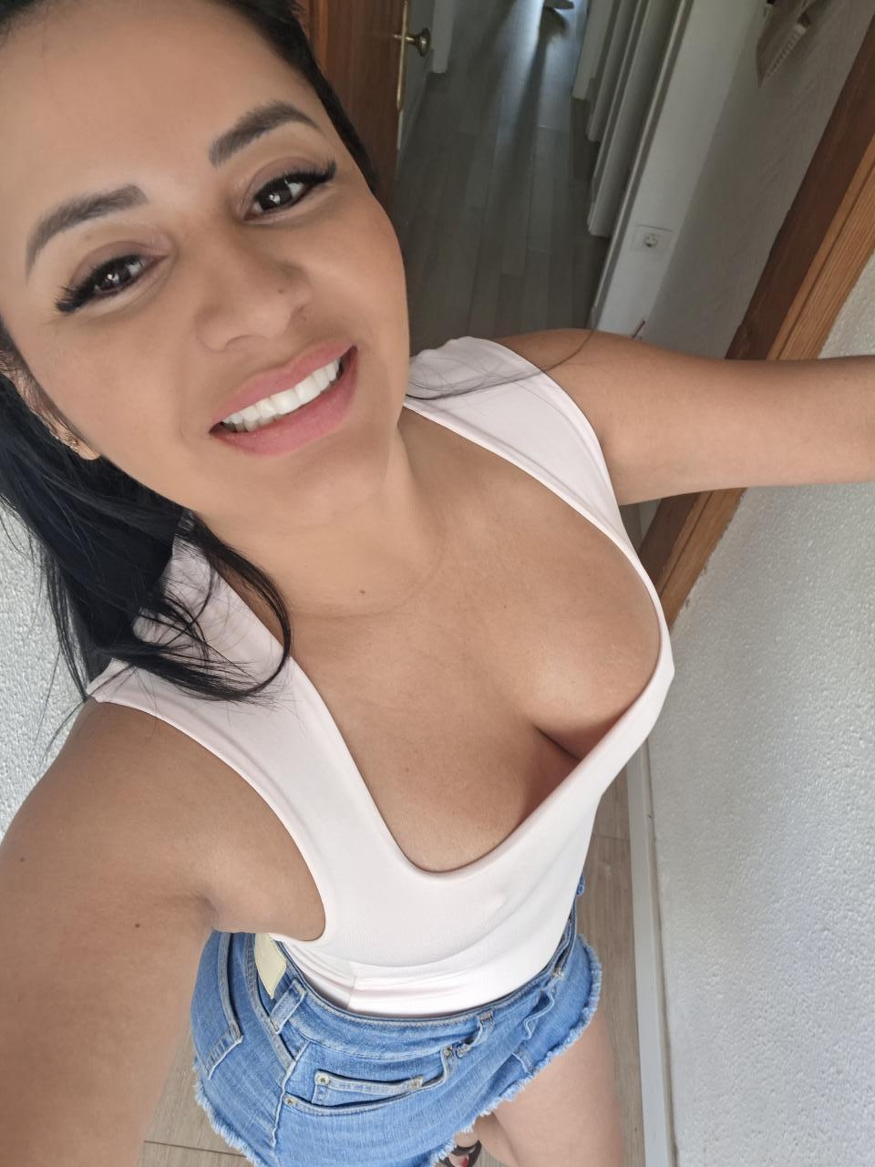 Chica busca chico en Tenerife: 