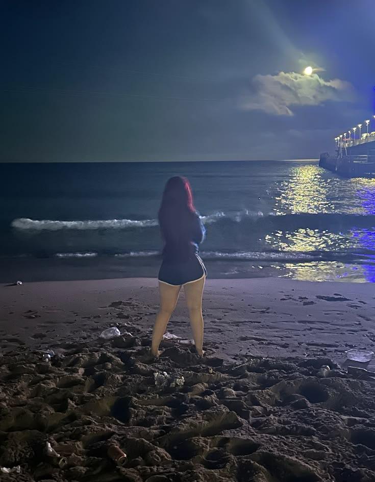 624546684: Chica busca chico en Granada