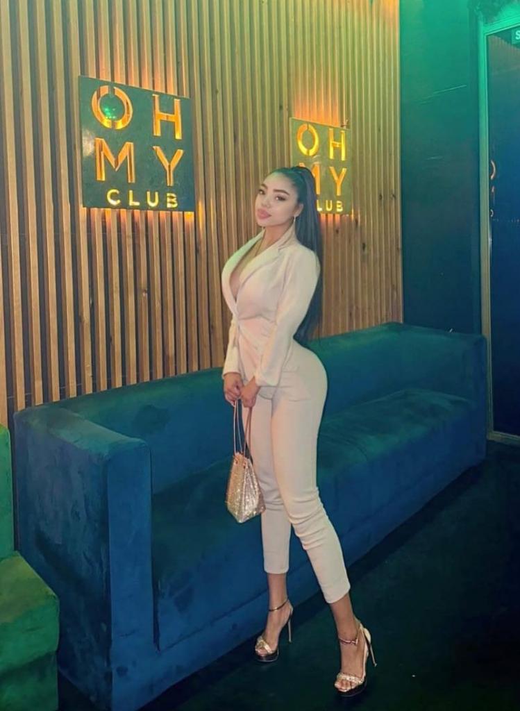 Chica busca chico en Almería: 