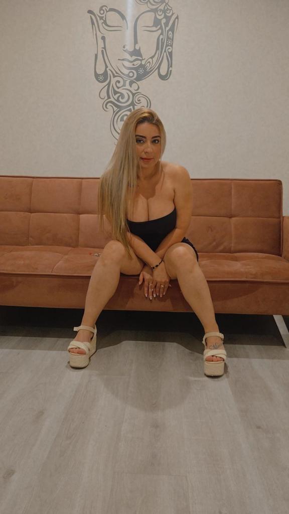 Chica busca chico en Barcelona: 